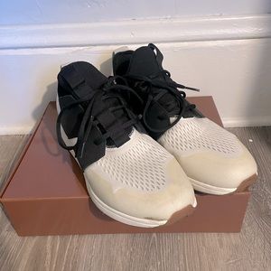 York Athletics FRANK sneaker in black and white size 11